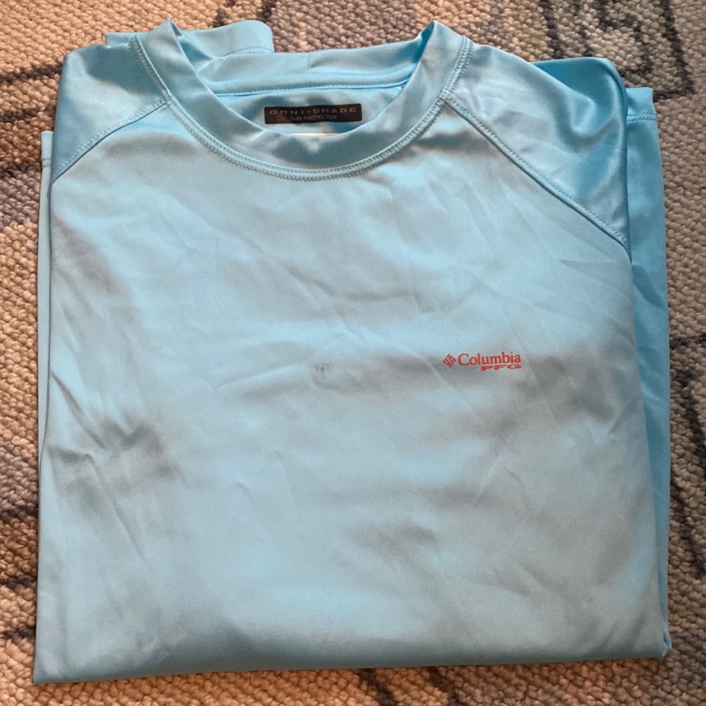 Columbia Omni Shade Blue long-sleeve size small PFG